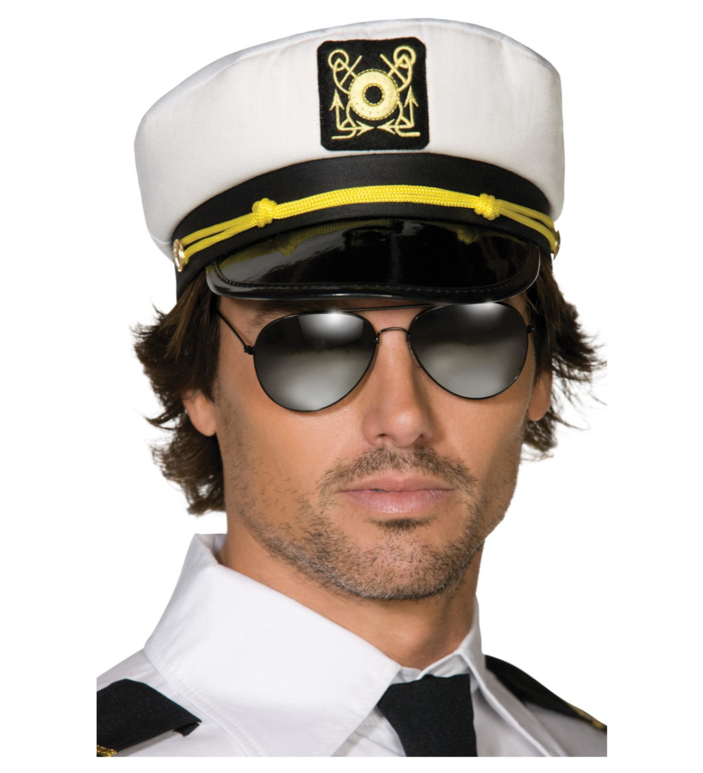 Kapitánská námořnická čepice