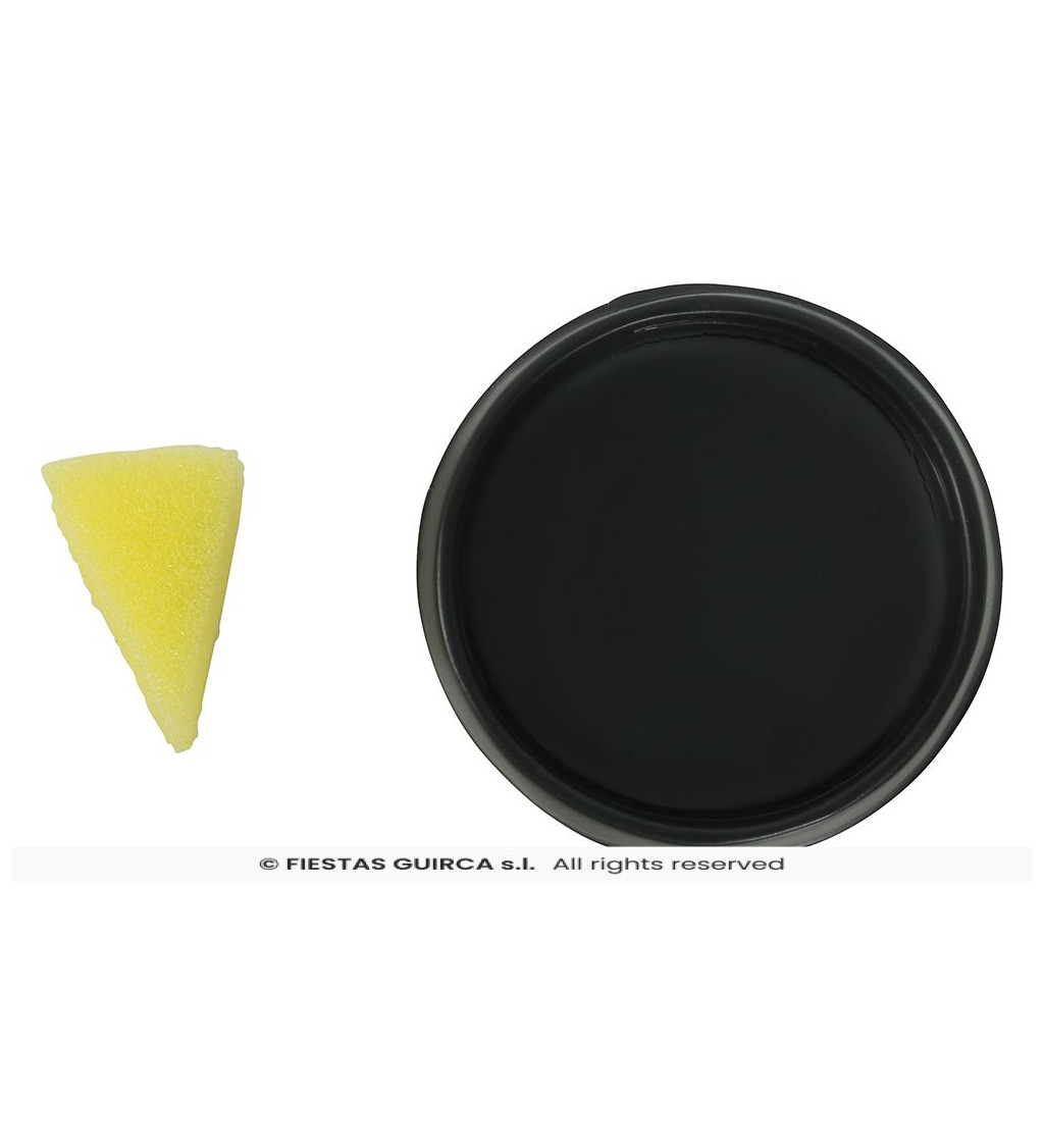 Černý make-up s houbičkou