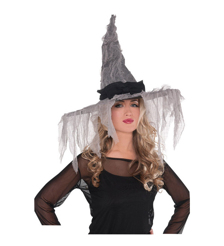 Potrhaný klobouk čarodějnice