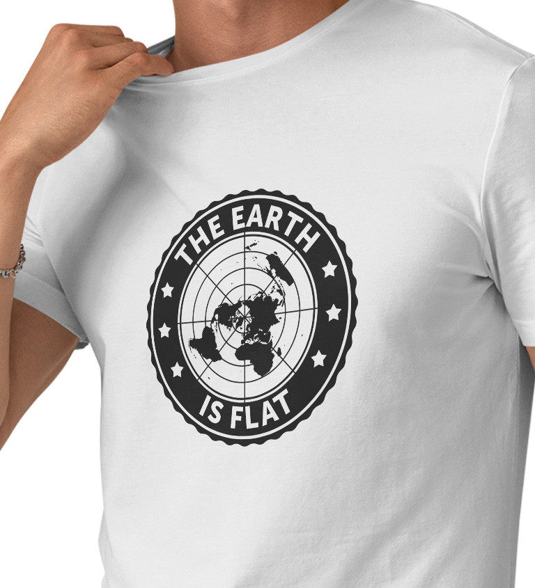 Pánské triko bílé - The earth is flat