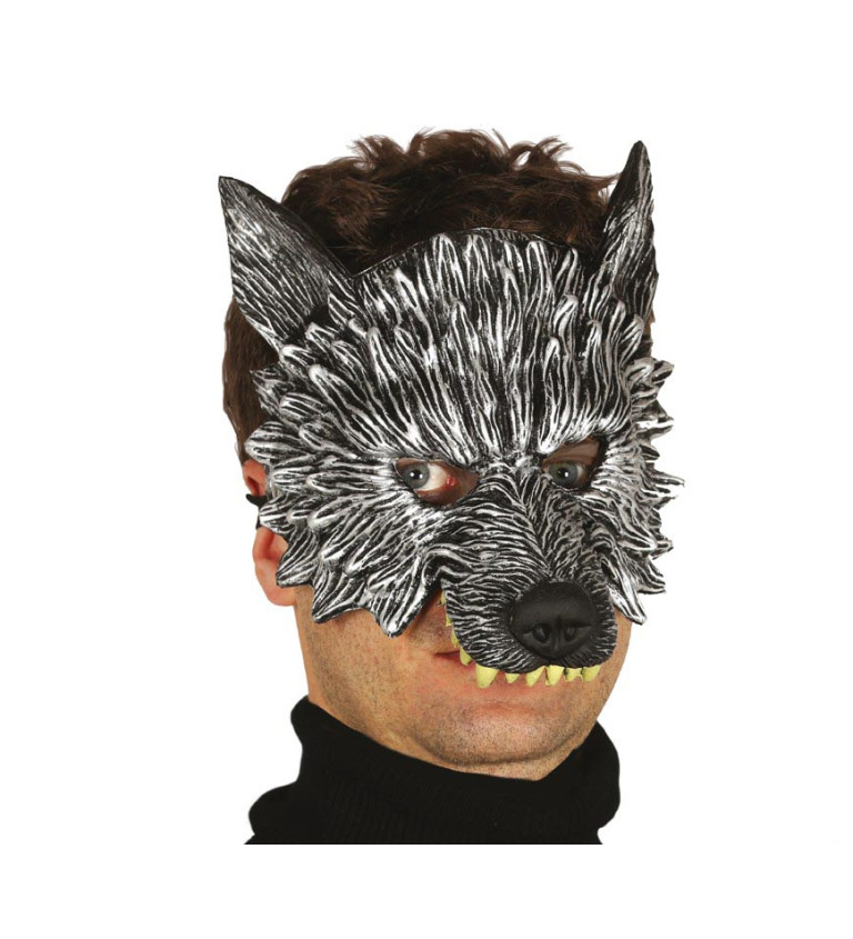 Polomaska vlka z pěny